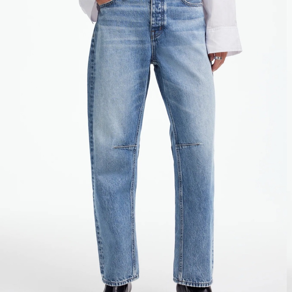 Madewell The Petite Darted Barrel-Leg Jean 24P